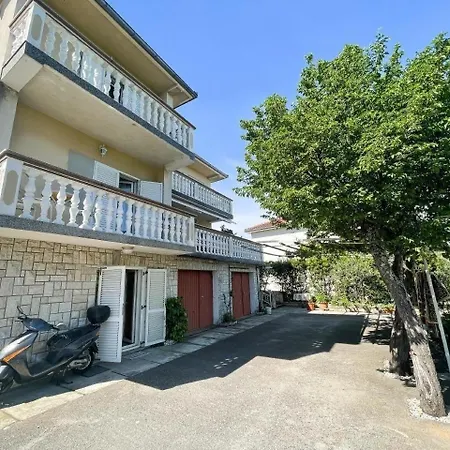 Διαμέρισμα Charmante In Mit Grill, Garten Und Terrasse Jadranovo
