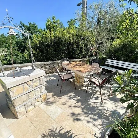 Charmante In Mit Grill, Garten Und Terrasse Διαμέρισμα *